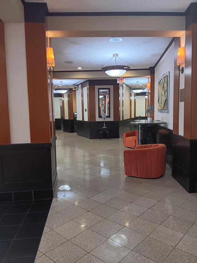 Clarion Hotel & Suites Mount Laurel Exterior foto