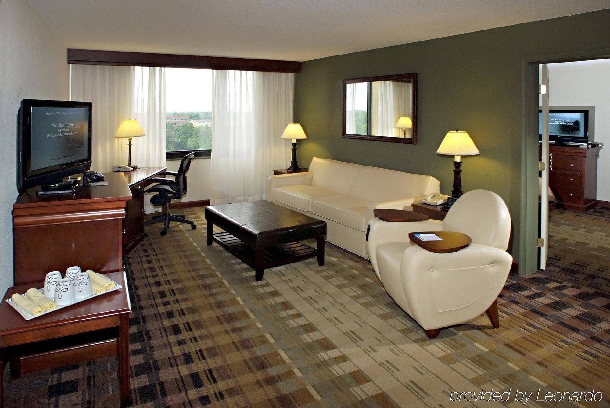 Clarion Hotel & Suites Mount Laurel Zimmer foto